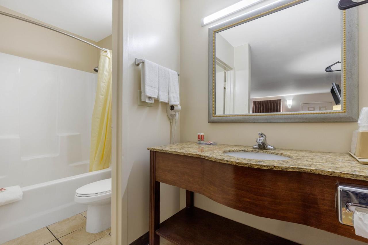גפני Econo Lodge מראה חיצוני תמונה