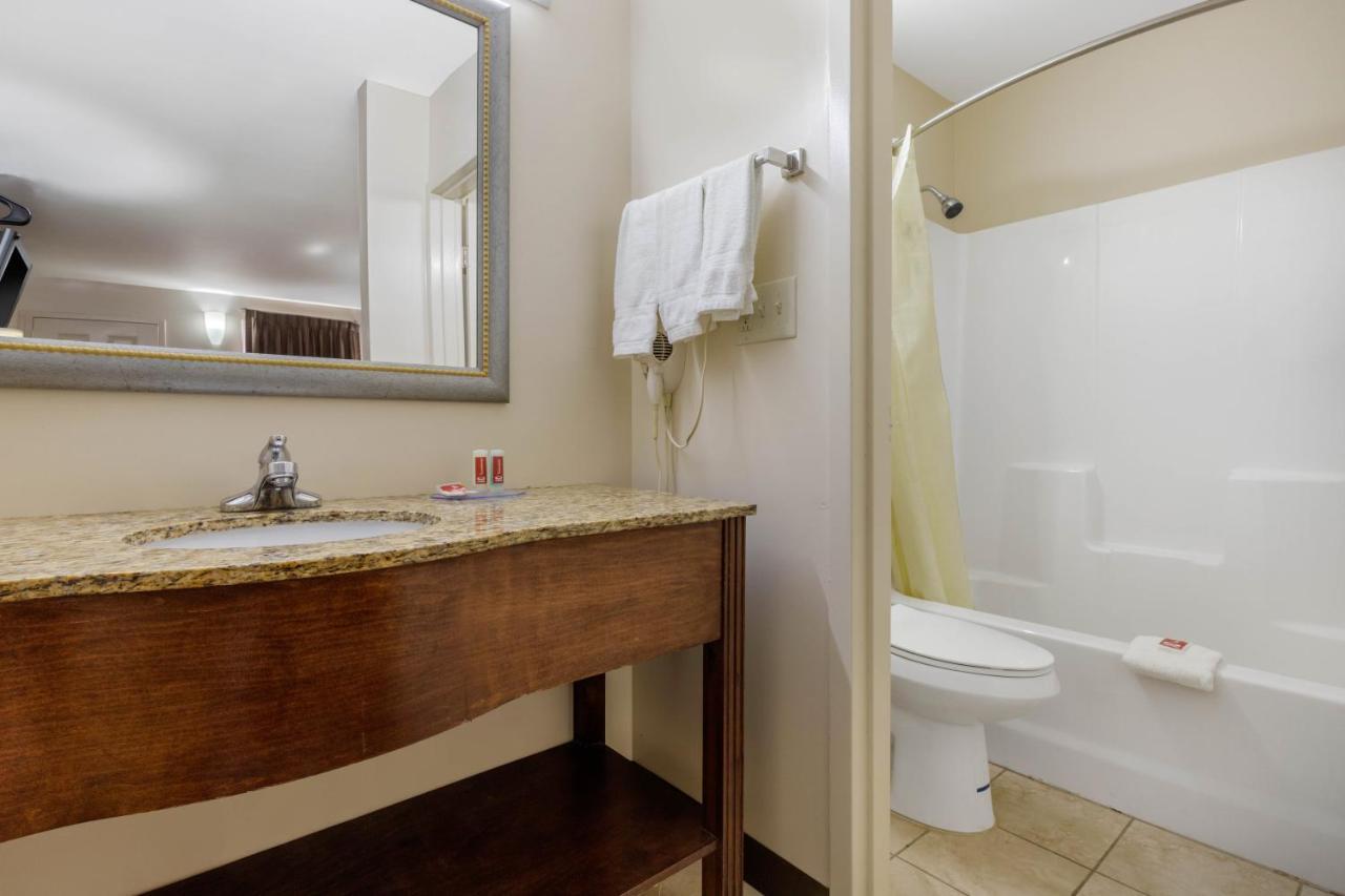 גפני Econo Lodge מראה חיצוני תמונה