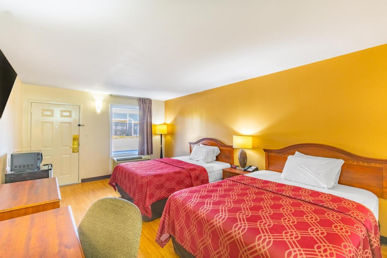 גפני Econo Lodge מראה חיצוני תמונה